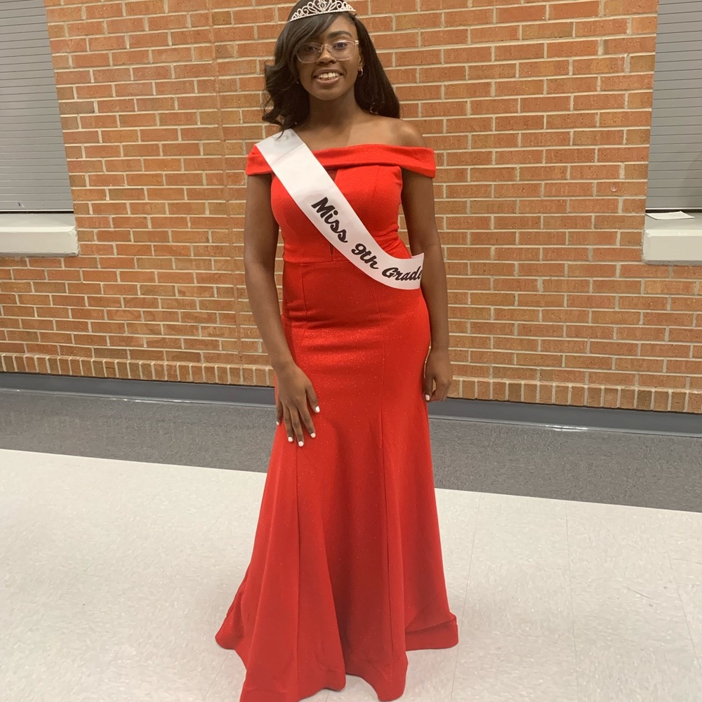 Simple Gown - image 1